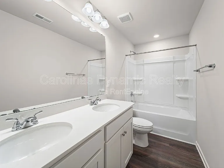 3200 Polk And White Rd #A — Photo 13