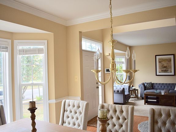 5th image of 1023 Savanna Dr
