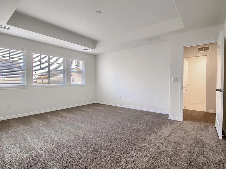 14776 Oslo Ave — Photo 18