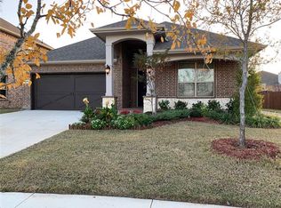 8100 Glenn Day Dr, Arlington, TX 76002