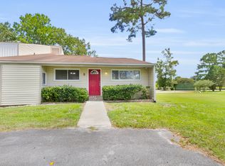125 Pirates Rd APT 8, New Bern, NC 28562