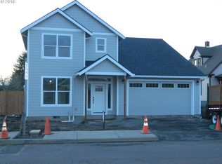 425 Grant St, Silverton, OR 97381
