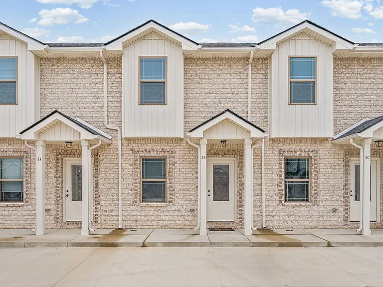 1201 Fort Campbell Blvd #1-A — Photo 24