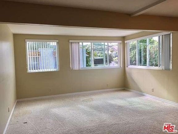 4th image of 3624 Summershore Ln