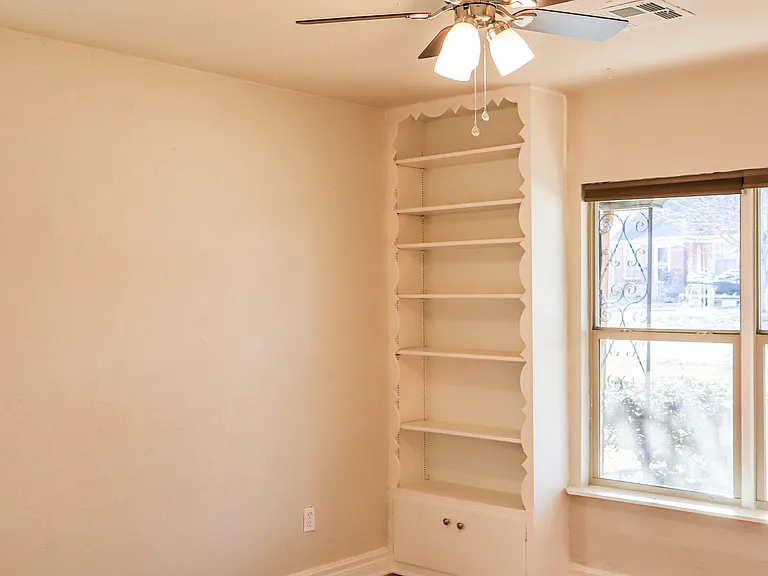 2605 Cummings Dr — Photo 20