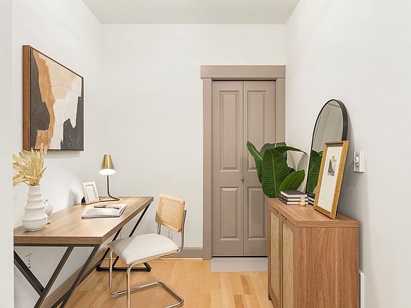 5th image of 1840 25th Avenue NE #311