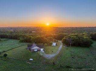 24751 S 200th Rd, Henryetta, OK 74437