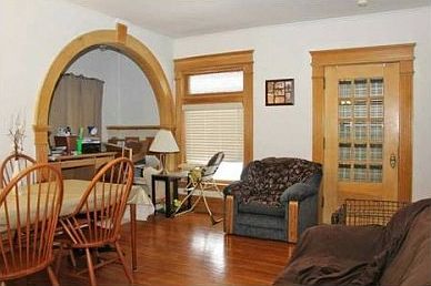 2nd image of 621 Cherry St APT 1
