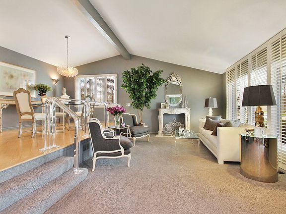 2nd image of 4045 Crestwood Dr
