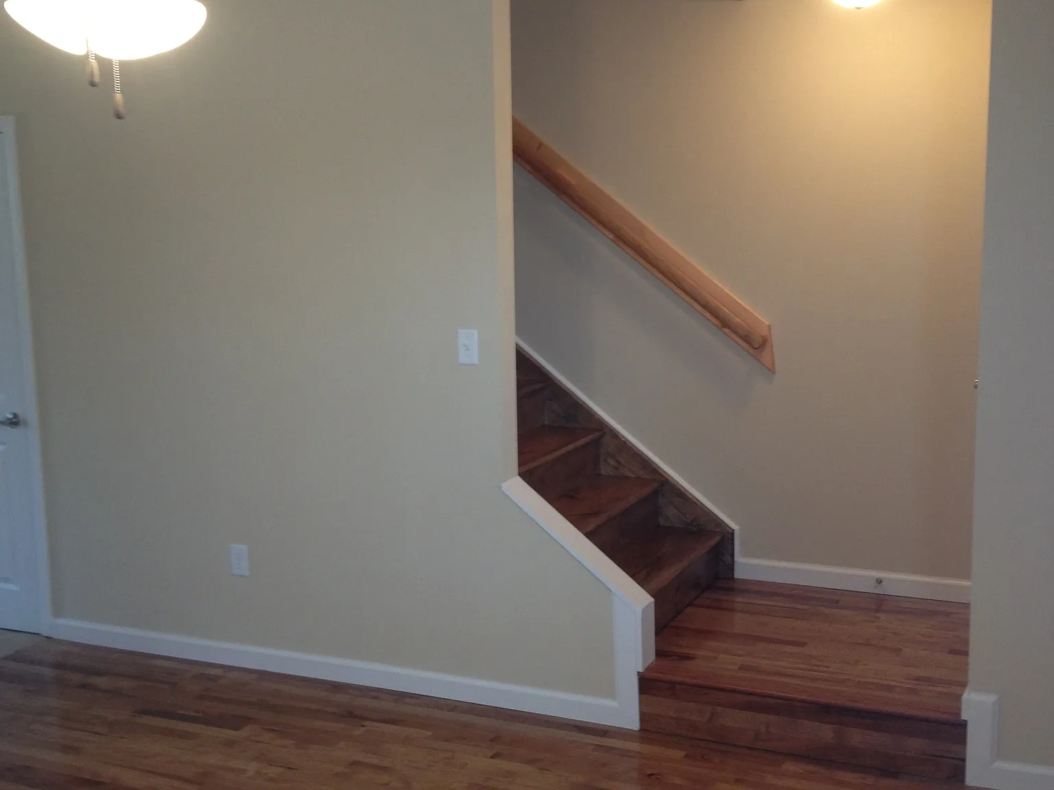 2 bed, 1.5 bath, 1250 sqft, $1,200 — Photo 2