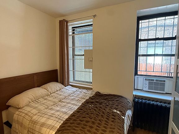 4th image of 80 Thompson St APT 2