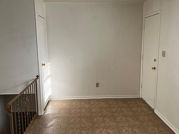 3rd image of 2900 N River Ter #2900