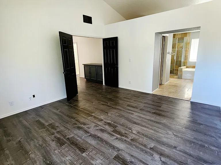 39306 Fieldcrest Cir — Photo 15