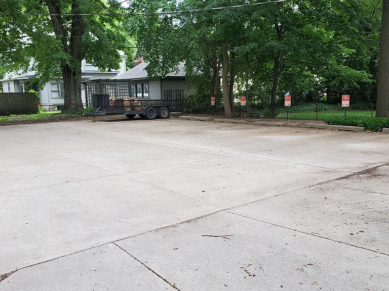 140 College Ave NE #4 — Photo 28