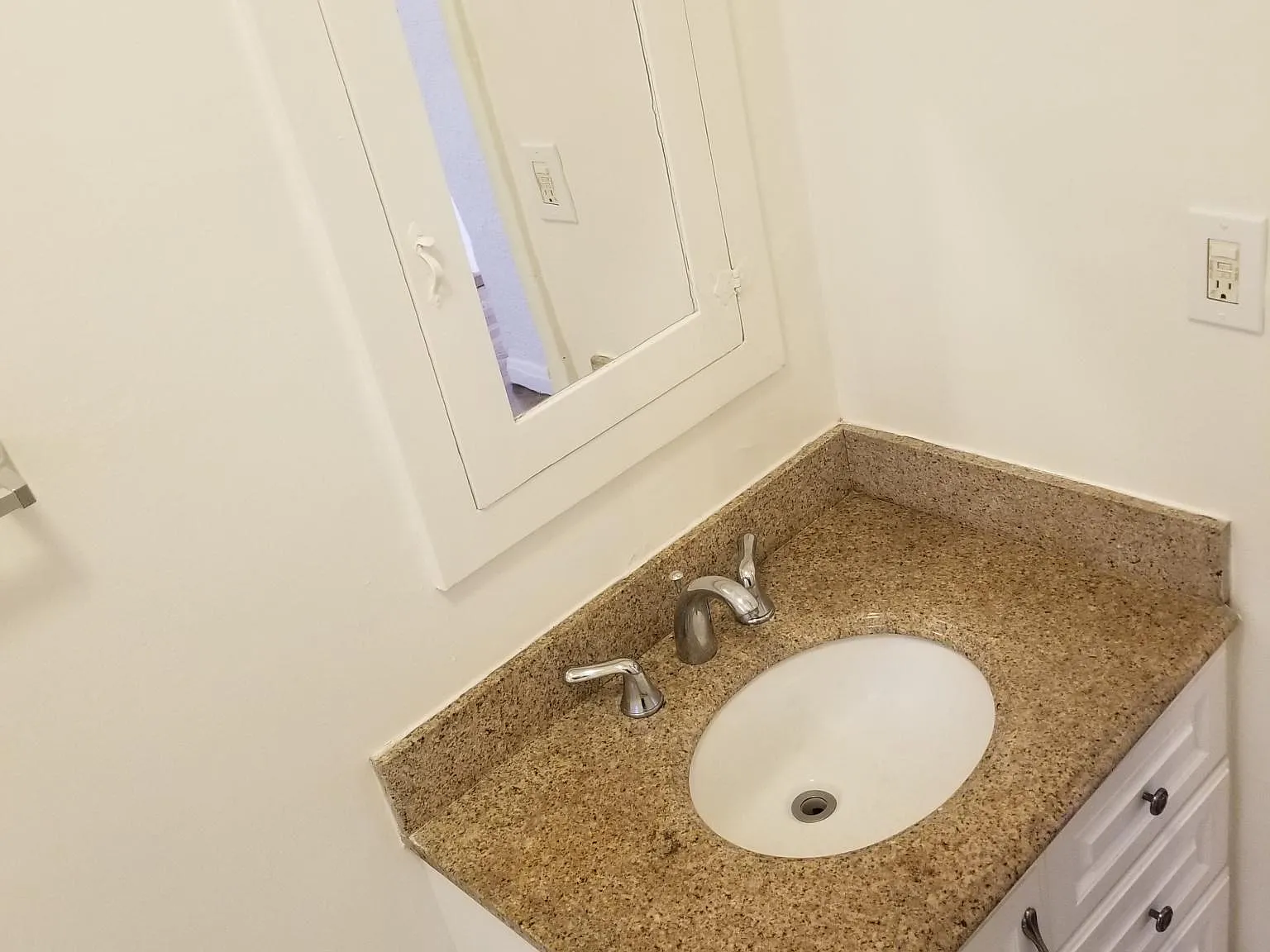 1 bed, 650 sqft, $1,895 — Photo 4