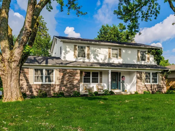 3967 Reed Rd, Columbus, OH 43220