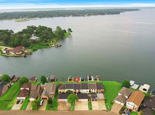 9216 Deepwater Dr, Montgomery, TX 77356