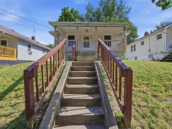 578 Plum Ave, Akron, OH 44305