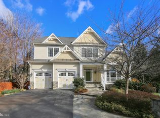 3003 Beechwood Ln, Falls Church, VA 22042