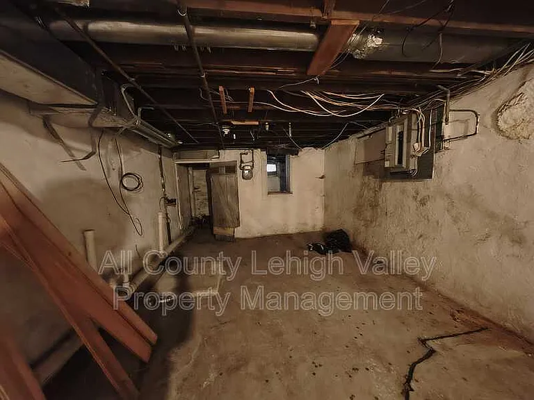 714 Atlantic St — Photo 11