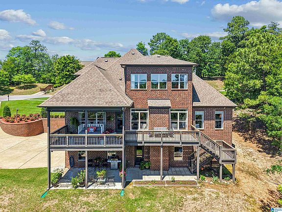 2nd image of 1816 Southpointe Dr