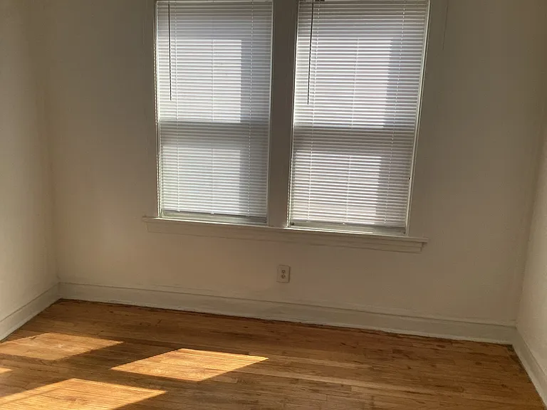 1645 N McVicker Ave #2 — Photo 6