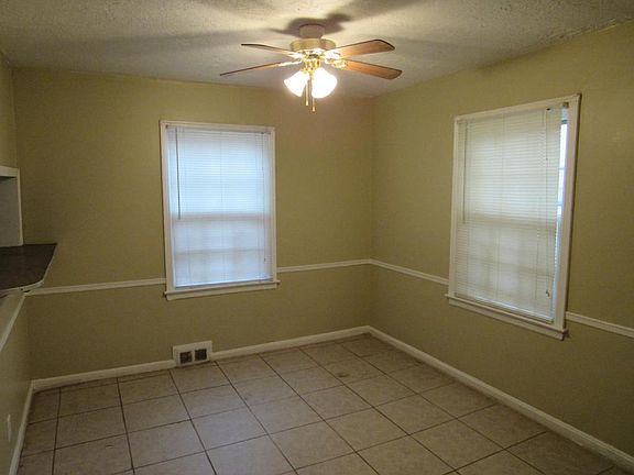 3rd image of 6920 Paseo Blvd