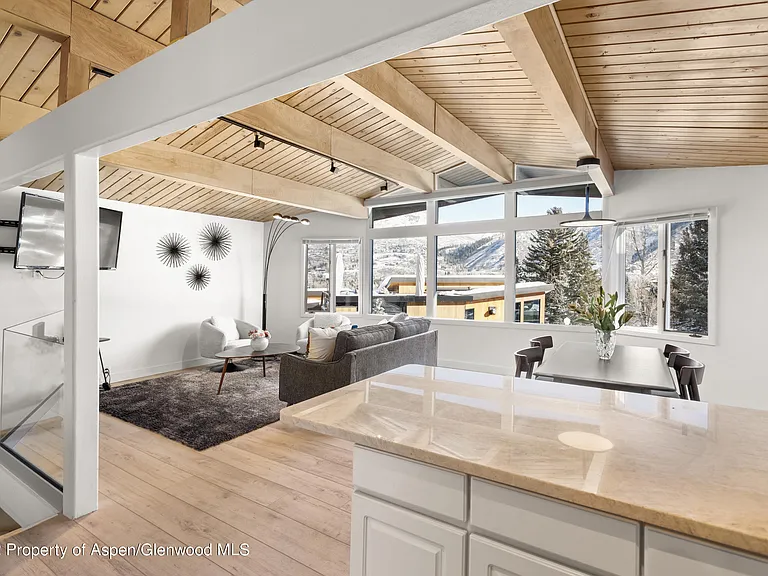 809 S Aspen St #2 — Photo 10