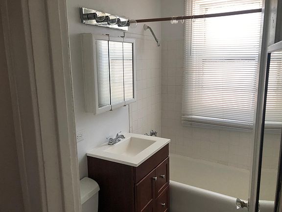 2nd image of 3856 Jerome Ave #G