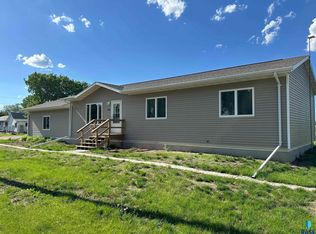 920 Main St, Scotland, SD 57059