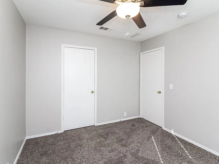 822 Cascade Dr — Photo 8