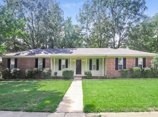 8141 Cairn Dr, Cordova, TN 38018