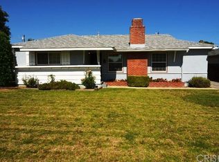 10400 Memory Park Ave, Mission Hills, CA 91345