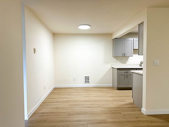 4th image of A107-16817 Larch Way