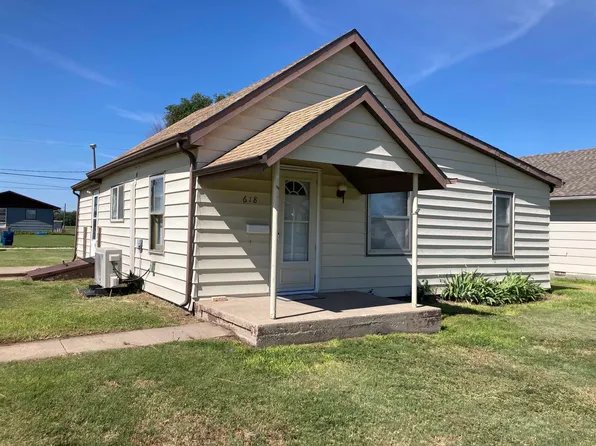 618 E 6th St, Hays, KS 67601
