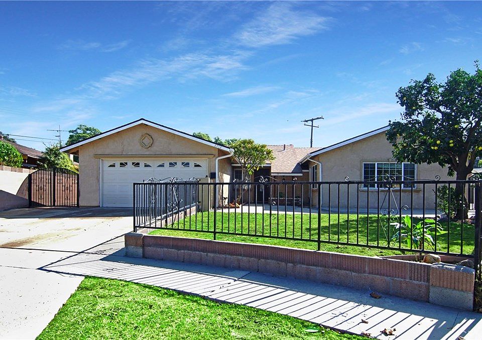 1st image of 2712 W Glenwood Pl