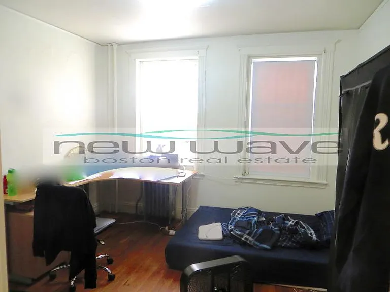 235 Park Dr #1 — Photo 5