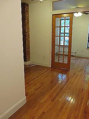 2nd image of 39 Carmine St APT 1D