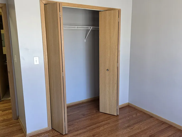 9304 S Paxton Ave #2 — Photo 7