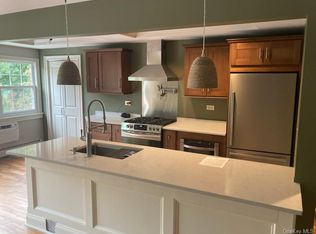 2 Colonial Rd APT 126, Beacon, NY 12508