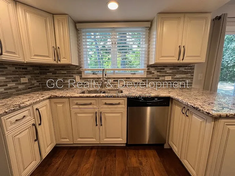 3148 Cottonwood Ct — Photo 17