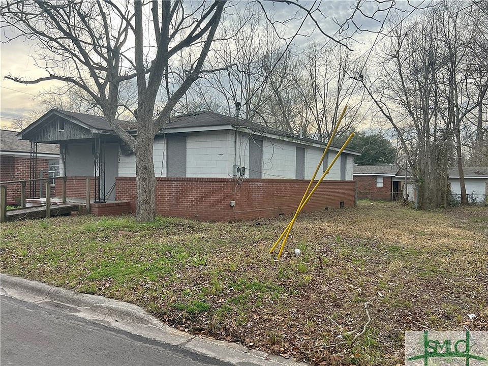 2nd image of 3319 Perth Street