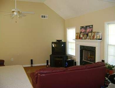2nd image of 141 Jacobs Cir SE