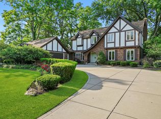 619 Glen Park Rd, Glen Ellyn, IL 60137