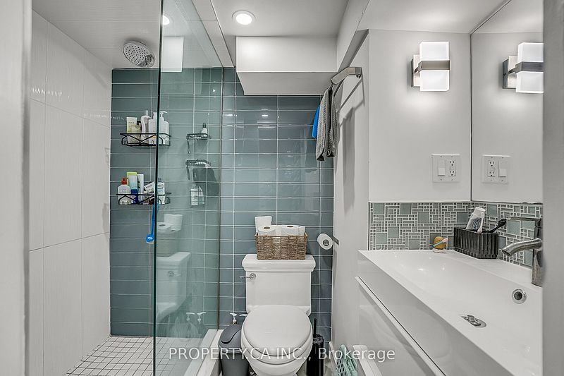 Toronto House for rent - 2 Bedrooms — photo 8
