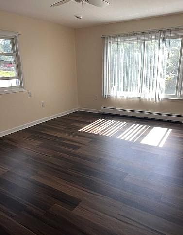 2nd image of 27 Richmond St Floor 2