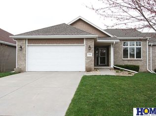 7300 Shirl Dr, Lincoln, NE 68516