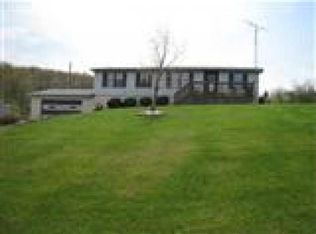 49067 Dyke Rd, Rogers, OH 44455