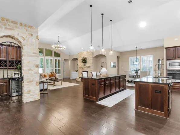 123 Del Monte Pines Dr, Montgomery, TX 77316