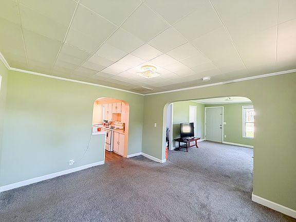 2nd image of 443 W Main St